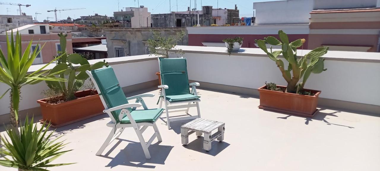 A Due Passi Temporary Apartment Trani Exterior photo