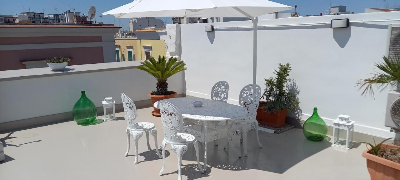A Due Passi Temporary Apartment Trani Exterior photo