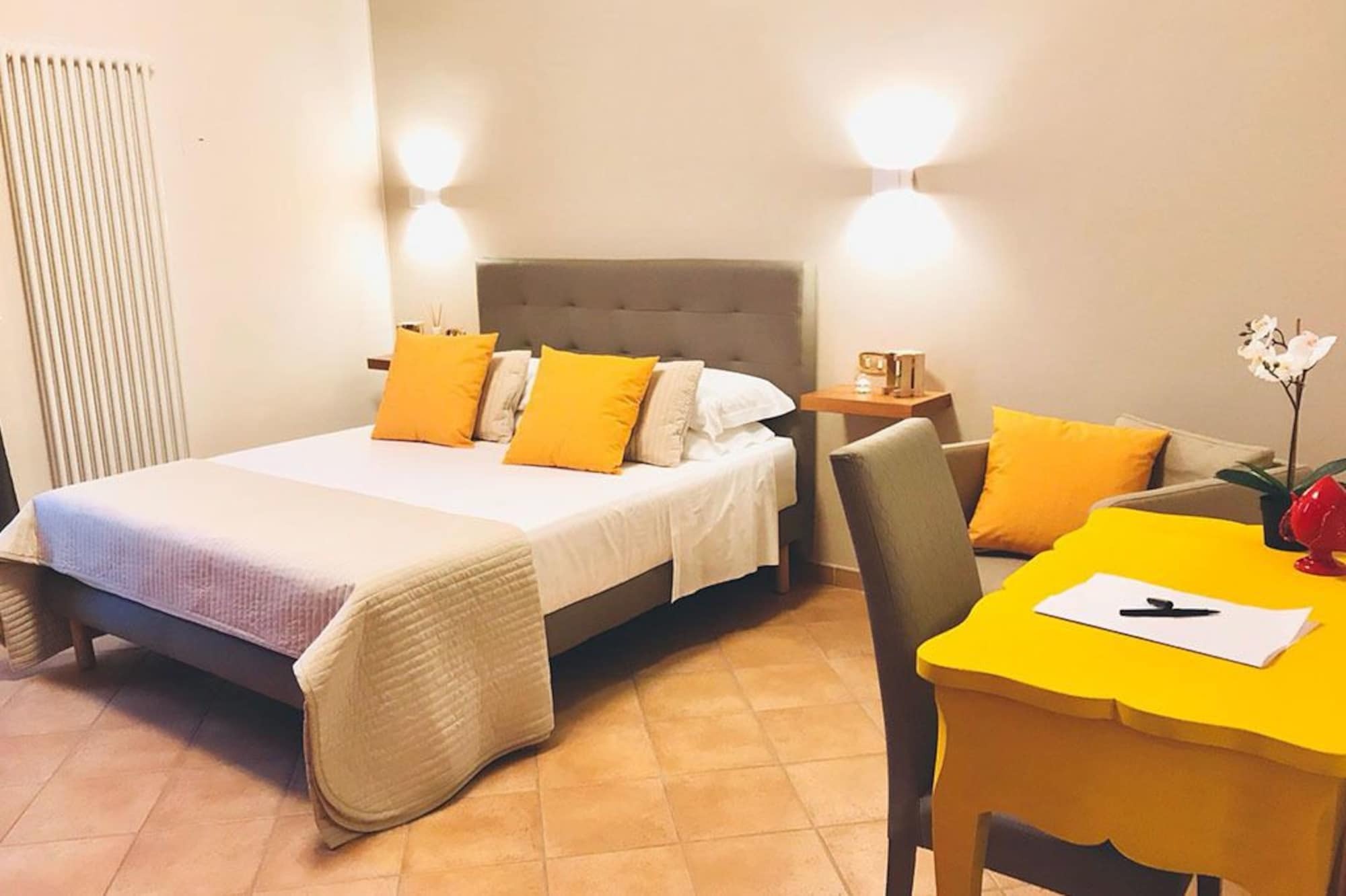 A Due Passi Temporary Apartment Trani Exterior photo
