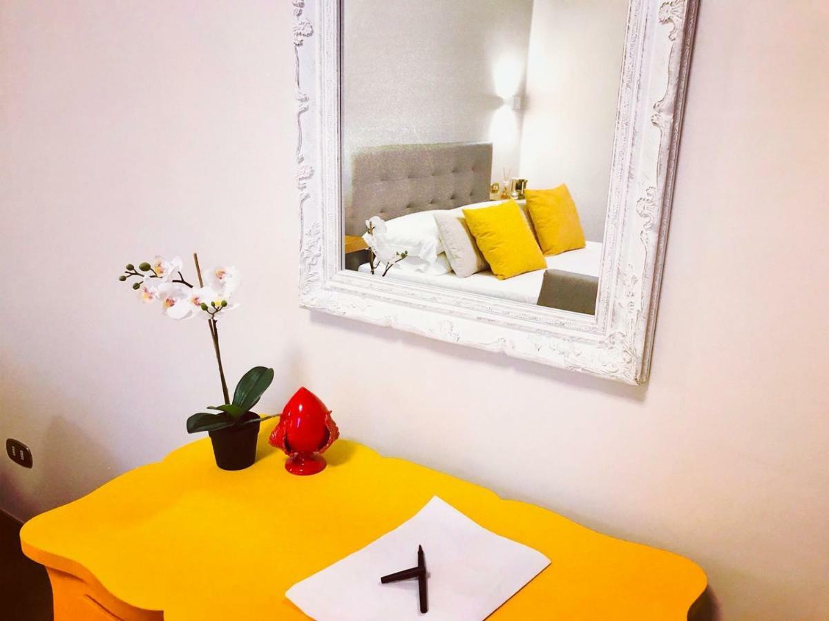 A Due Passi Temporary Apartment Trani Exterior photo