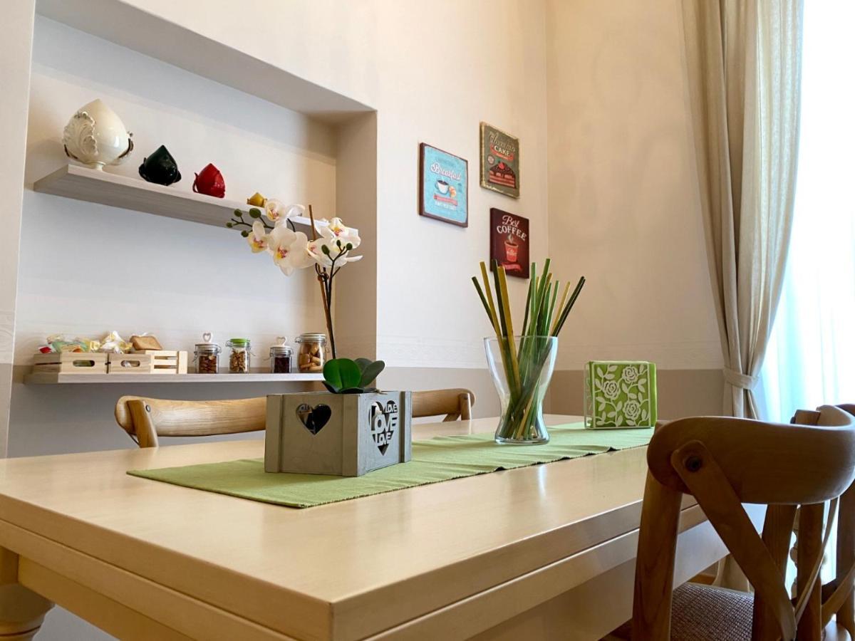 A Due Passi Temporary Apartment Trani Exterior photo